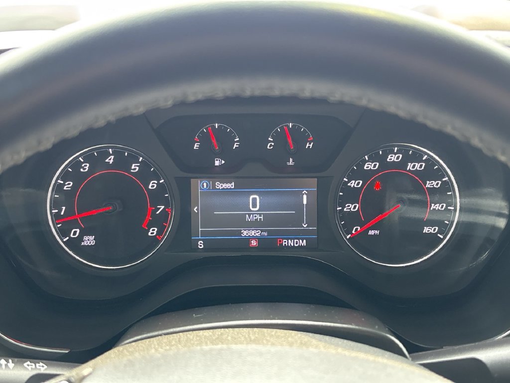 Used 2023 Chevrolet Camaro LT w/ Technology Package RWD image 10