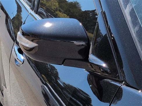 Used 2023 Nissan Maxima SV w/ Floor Mat Group image 11