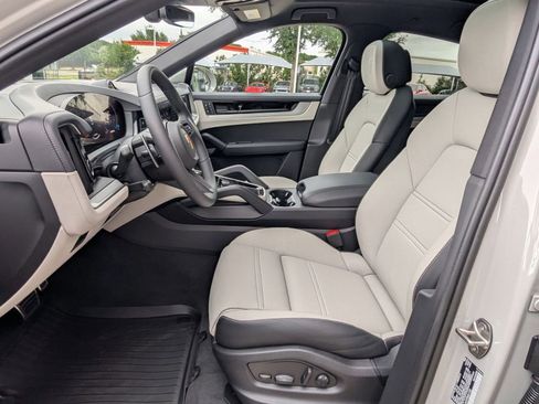 New 2026 Porsche Cayenne S AWD/4WD image 5