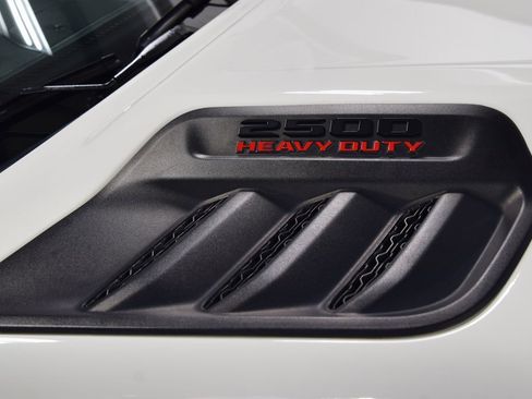 Used 2024 RAM 2500 Laramie w/ Night Edition image 14