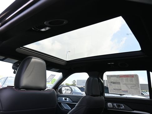 New 2026 Ford Explorer ST AWD/4WD image 38