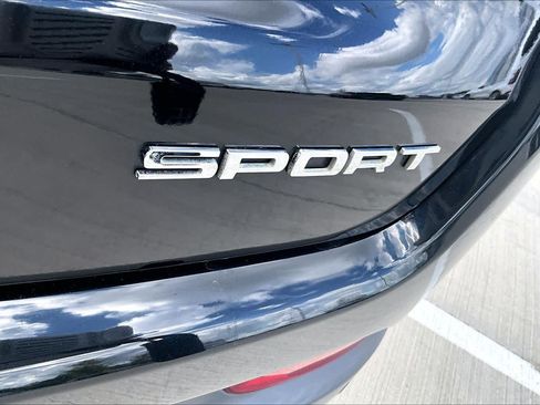 Used 2017 Jeep Compass Sport w/ Tech Group FWD image 9