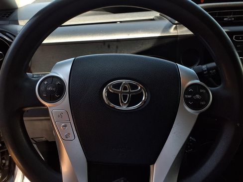 Used 2016 Toyota Prius C Two FWD image 12