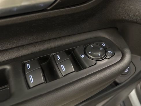 Used 2023 GMC Terrain SLE w/ Driver Convenience Package AWD/4WD image 11