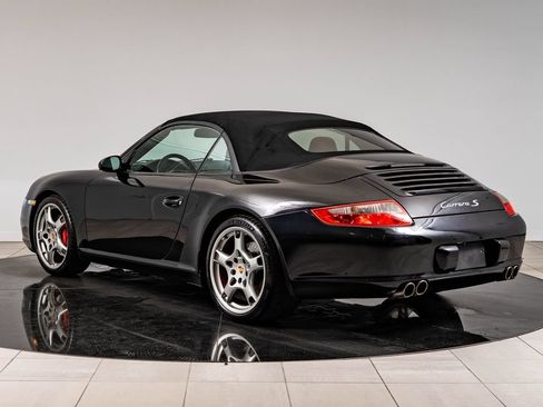 Used 2005 Porsche 911 Carrera S RWD image 3