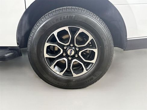 Used 2023 Ford Expedition Max XL RWD image 25