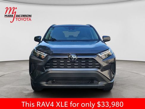 Used 2025 Toyota RAV4 XLE FWD image 3