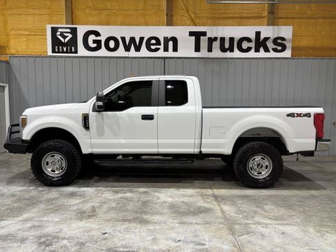 Used 2019 Ford F250 XL w/ XL Value Package AWD/4WD image 2