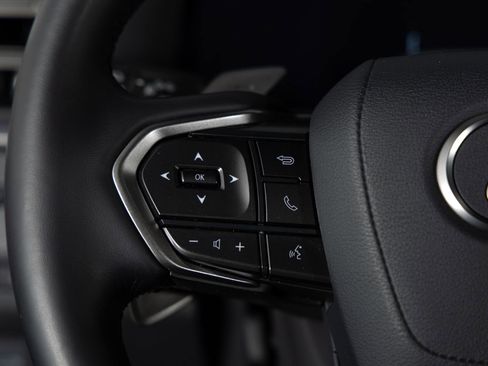 Used 2024 Lexus GX 550 w/ Accessory Package (2T) image 33