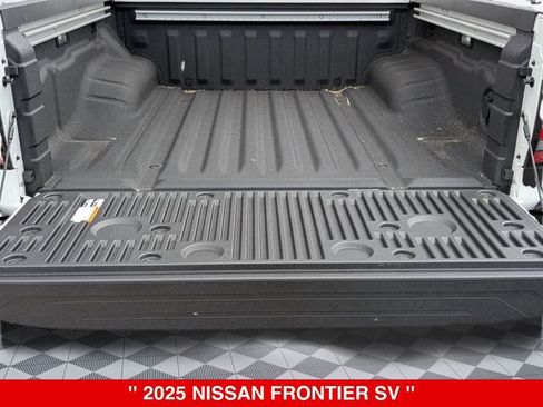 New 2025 Nissan Frontier SV w/ SV Convenience Package AWD/4WD image 32