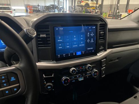 Used 2025 Ford F150 XLT w/ Equipment Group 301A Standard AWD/4WD image 19