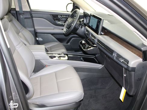 New 2026 Lincoln Corsair Reserve image 28