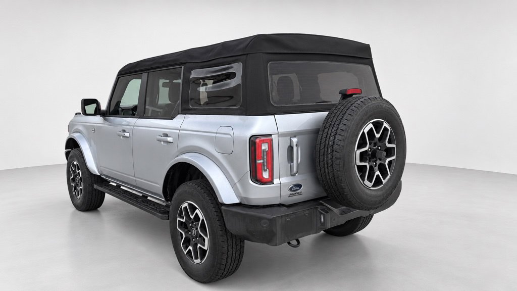 Used 2024 Ford Bronco Outer Banks AWD/4WD image 8