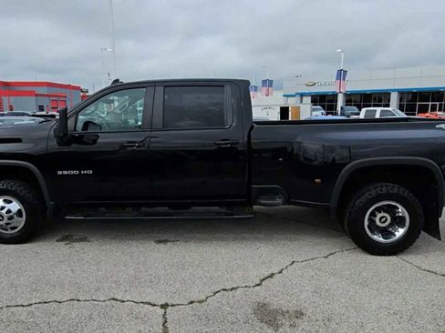 Used 2022 Chevrolet Silverado 3500 LT w/ Convenience Package AWD/4WD image 5