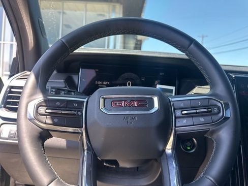 Used 2024 GMC Acadia Elevation w/ Luxury Package FWD image 31