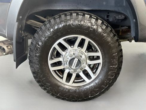 Used 2017 Ford F350 Lariat w/ Lariat Ultimate Package AWD/4WD image 33