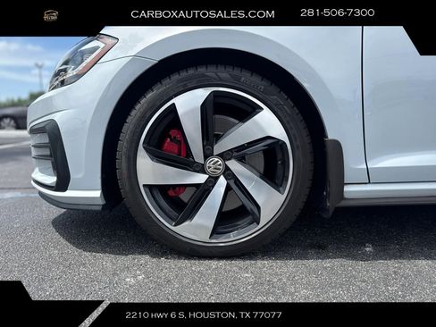 Used 2019 Volkswagen GTI SE FWD image 27