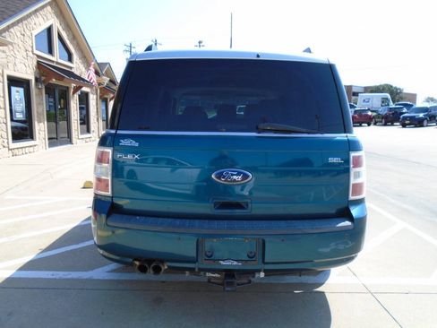 Used 2011 Ford Flex SEL w/ Rapid Spec Order Code FWD image 6