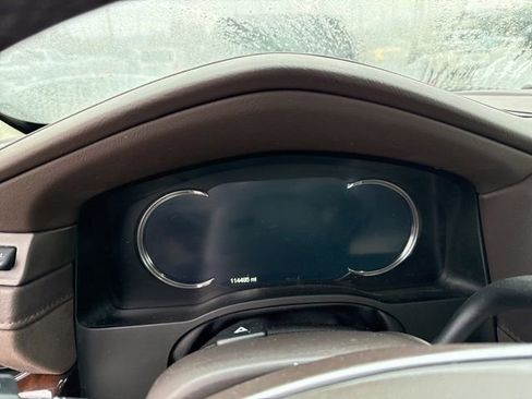 Used 2016 Cadillac Escalade Premium image 7