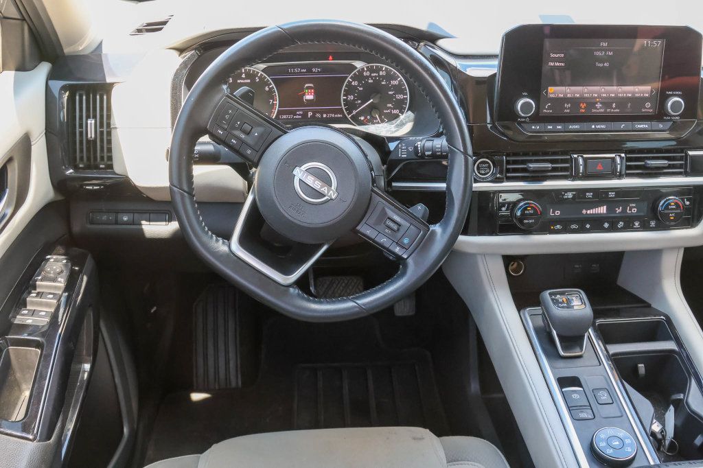 Used 2022 Nissan Pathfinder SV AWD/4WD image 20