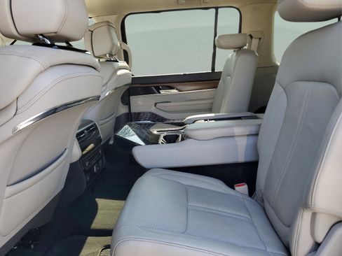 Used 2023 Jeep Grand Wagoneer L 4WD image 7