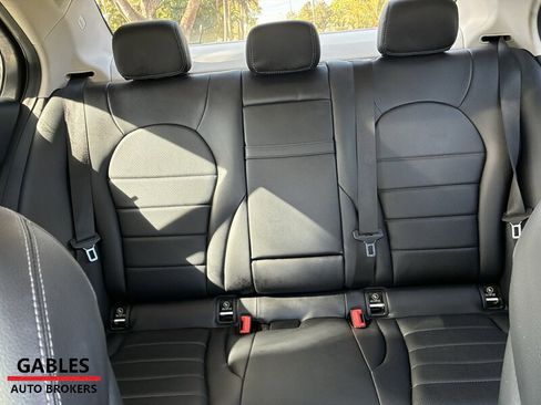 Used 2017 Mercedes-Benz C 300 Sedan image 25