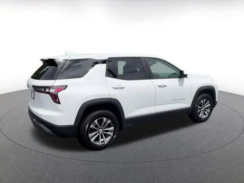 Used 2025 Chevrolet Equinox LT FWD image 15