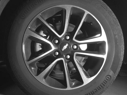 Used 2025 Chevrolet TrailBlazer LT image 12