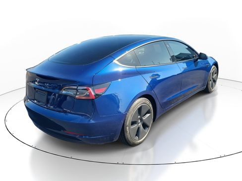 Used 2021 Tesla Model 3 Standard Range Plus image 6