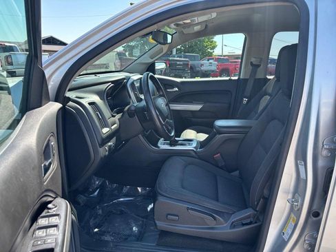 Used 2019 Chevrolet Colorado LT RWD image 11
