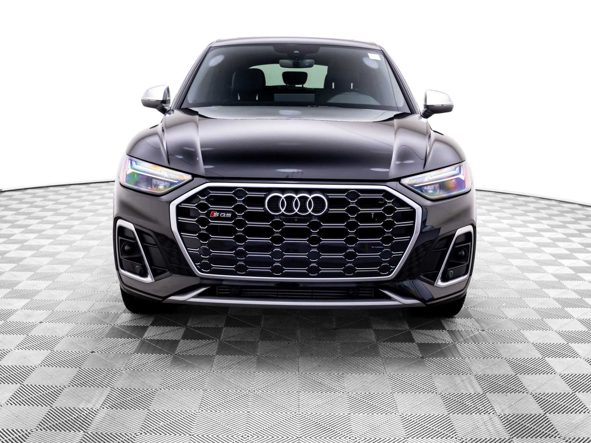 Used 2022 Audi SQ5 Premium Plus w/ Premium Plus Package AWD/4WD image 8