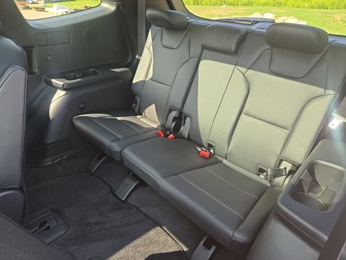 Used 2025 Kia Telluride SX X-Line AWD/4WD image 11