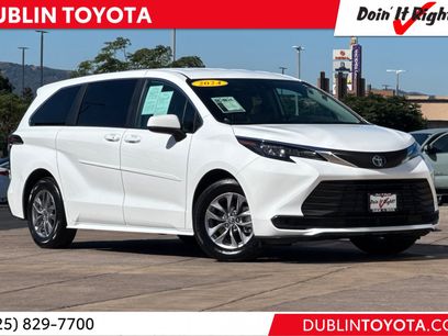Used 2024 Toyota Sienna LE
