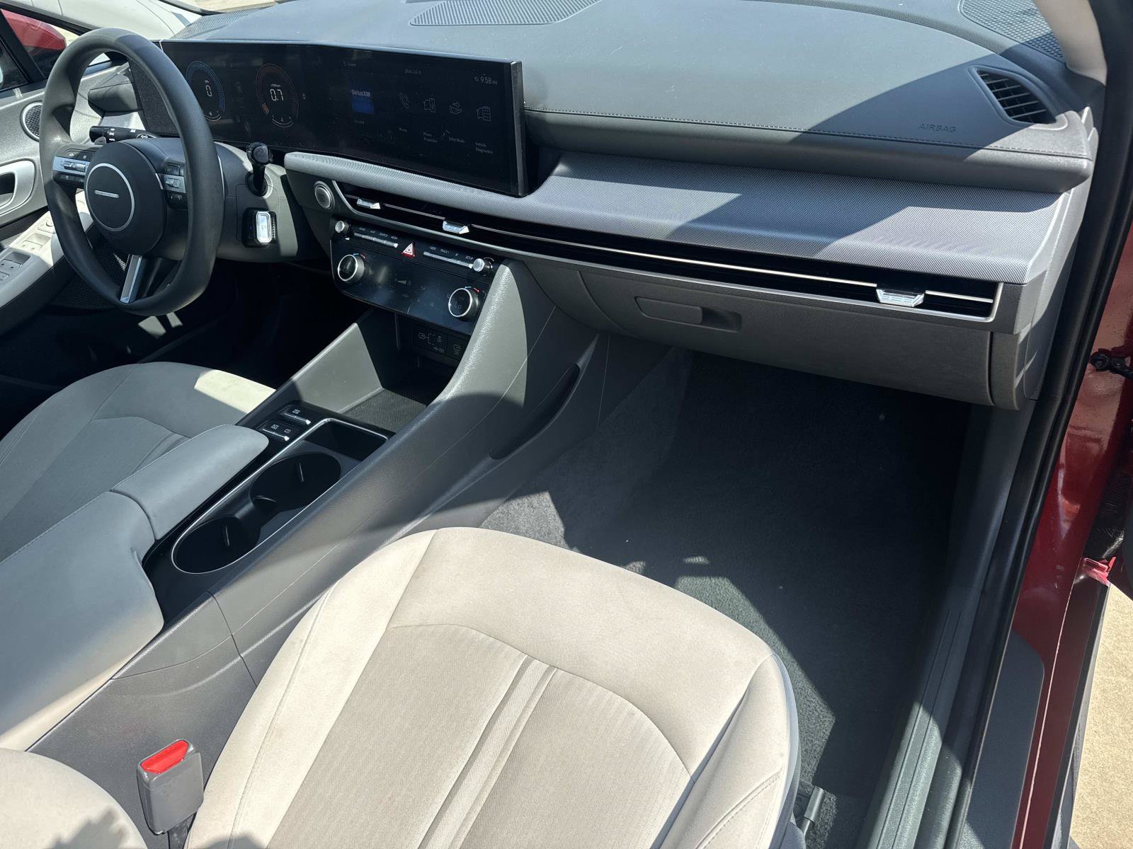 Used 2025 Hyundai Sonata SEL FWD image 10