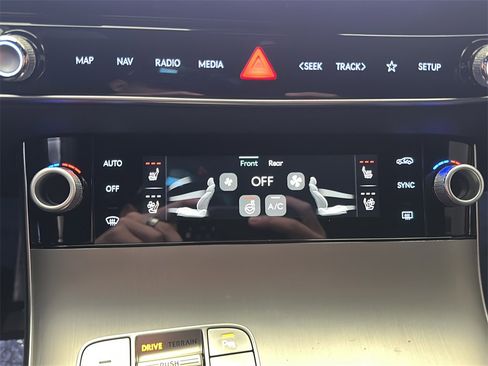 New 2026 Genesis GV70 3.5T Sport Advanced image 25