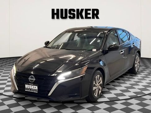 Used 2023 Nissan Altima 2.5 S FWD image 4