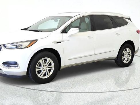 Used 2021 Buick Enclave Essence FWD image 4