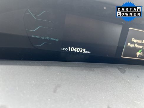 Used 2017 Toyota Prius Prime Advanced w/ Carpet Mat Package FWD image 6