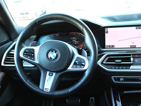 Used 2019 BMW X7 xDrive50i w/ M Sport Package image 14