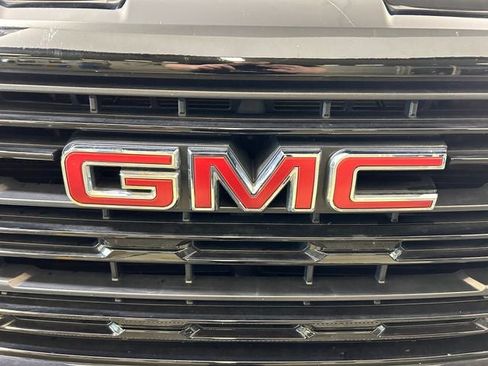 Used 2024 GMC Sierra 1500 Elevation AWD/4WD image 10