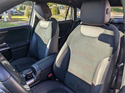 Used 2022 Mercedes-Benz GLA 35 AMG 4MATIC image 25