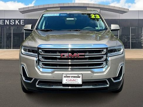 Certified 2023 GMC Acadia SLE image 3