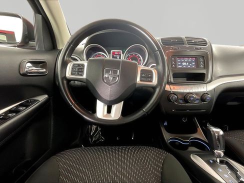 Used 2020 Dodge Journey SE w/ SE Popular Equipment Group FWD image 8