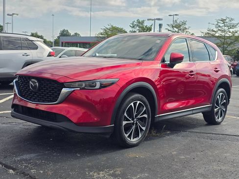 Used 2023 MAZDA CX-5 AWD 2.5 S w/ Premium Plus Pkg image 3