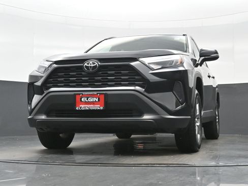 Used 2025 Toyota RAV4 XLE AWD/4WD image 27