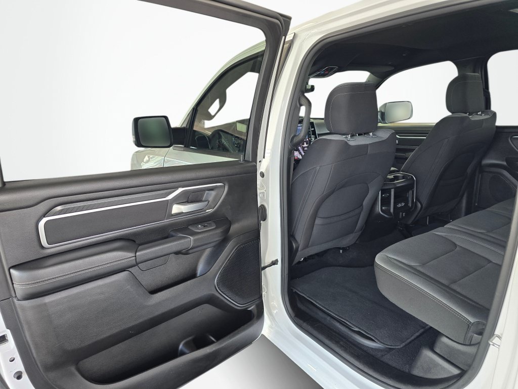 Used 2025 RAM 1500 Big Horn AWD/4WD image 37