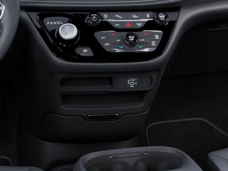 New 2027 Chrysler Pacifica Select AWD/4WD image 25