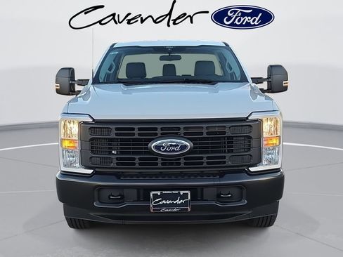 New 2026 Ford F250 XL w/ F-250 >10K GVWR Package RWD image 9