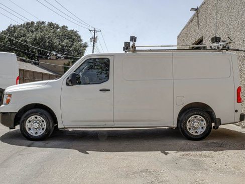 Used 2021 Nissan NV 1500 SV RWD image 15