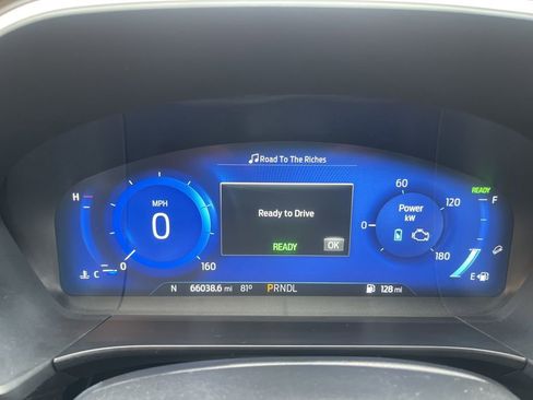 Used 2022 Ford Escape SEL w/ Technology Package image 11